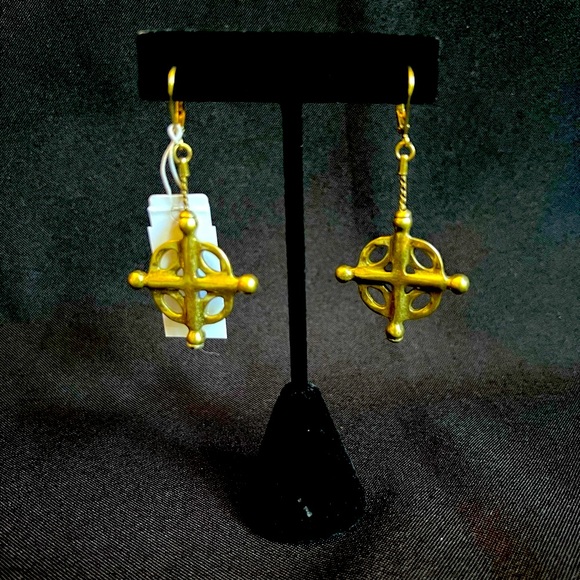 Goldtone Pompeii Station Necklace & Earring Set - Picture 4 of 4